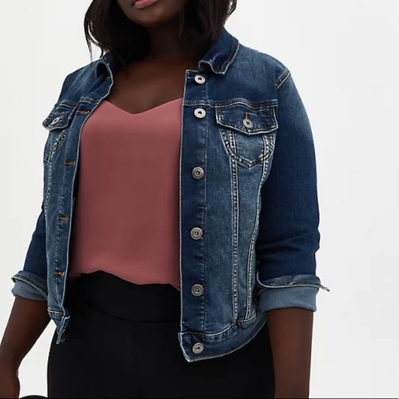 NWT TORRID DENIM TRUCKER JACKET - MEDIUM WASH Size 1 1X 14/16 - Picture 2 of 7